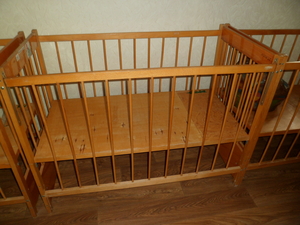 Кроваті дитячі вживані  грн.500