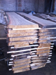 Продам доску дубовую грн.12500