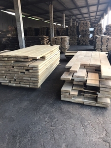 Доска дубовая обрезная грн.350