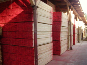 Производим доску обрезную грн.180