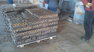 Продам топливные брикеты пини-кей грн.0