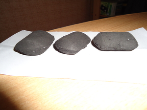 Древесноугольные брикеты формы "подушечка" грн.20000