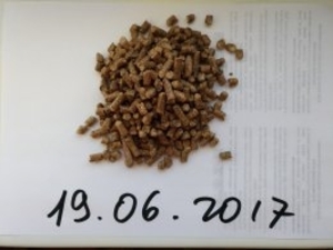 Продаем пеллеты из сосны грн.88