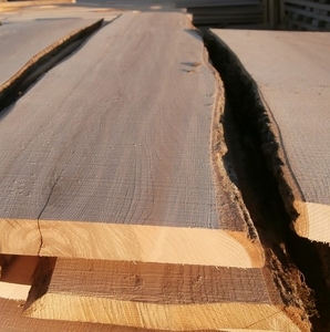 Доска необрезная сухая из березы продам из Беларуси грн.