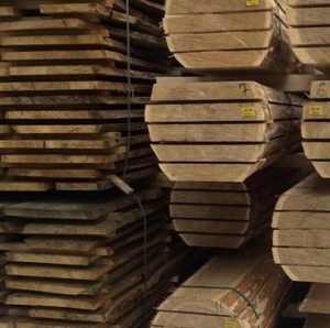Продам необрезную доску из дуба, кряж из Литвы грн.700