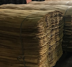 Шпон лущеный из березы и ольхи продам из Украины грн.