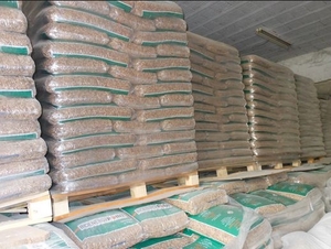 Предлагаем древесные пеллеты из ели, происхождение Россия грн.1