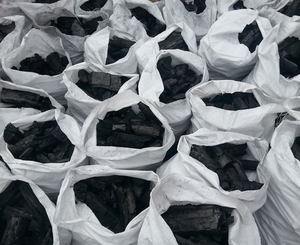 Купим уголь древесный микс п полипропиленовых мешках грн.0