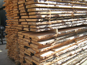 Предлагаю необрезную дубовую доску грн.1