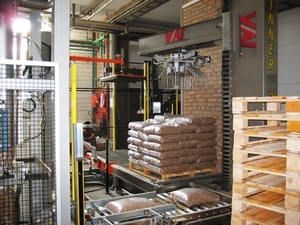 Купим пеллету из ели, 200 тонн, 16-25 кг мешок грн.1