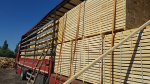 Продам пиломатеріали ялинові грн.0