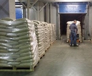 Интересует пеллета 6мм, 50000т в год, биг бэг, 15 кг мешок, CIF грн.110