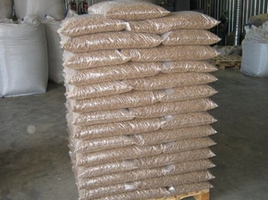 Интересуют древесные пеллеты, 15 кг мешки, FCA, 200т грн.1