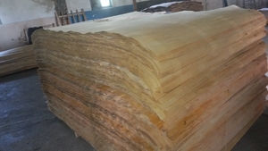 Реализуем шпон лущений грн.