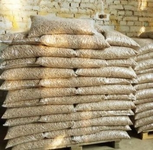 Пеллета древесная в мешках по 20 кг грн.1