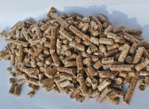 Пеллеты из хвои в 30 кг мешках, 80т в месяц грн.5000