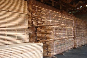 Cосновый пиломатериал (сухой), FOB грн.130