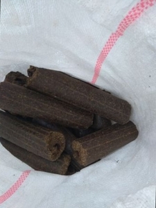 Брикеты топливные из отсева подсолнечника грн.2500