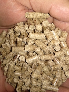 Продам пелети грн.3500