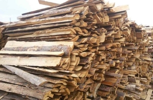 Продам горбыль от переработки сухостойного техсырья сосны грн.200