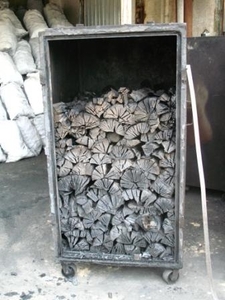 ПРОДАМ ВЫСОКОКАЧЕСТВЕННЫЙ ДРЕВЕСНЫЙ УГОЛЬ грн.0