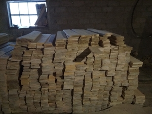 Продам пиломатериалы, обрезная доска грн.2600