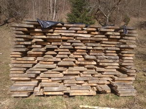 Дошка 50 мм необрізна, вистояна рік, велика кількість грн.150