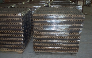 Продам топливный брикет pini-key грн.3100