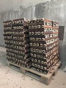 Продам топливные брикеты Pini&Kay грн.3000