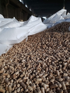 Продам древесные пеллеты грн.85