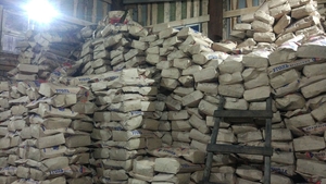 Древесный уголь оптом грн.16