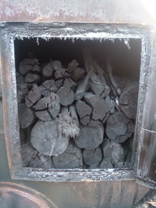 Древесный уголь из хвойных пород дерева грн.100