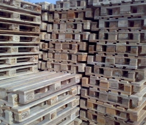 Продам поддоны б/у грн.25