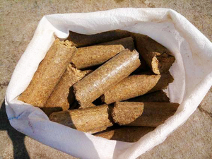 Топливные брикеты из соломы злаковых грн.2500