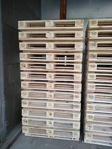 Продам европоддоны 2 и 3 сорта грн.4