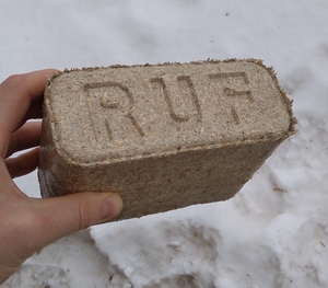Продам топливный брикет RUF грн.2500