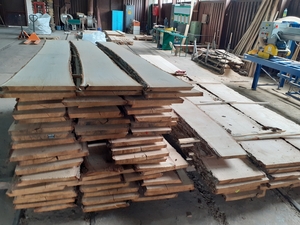 Реализуем доску необрезную дуб грн.18000