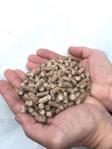 Предлагаем постоянно топливные пеллеты 8мм грн.109