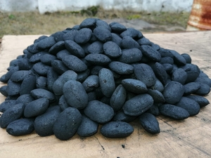 Древесно угольные брикеты 1,8кг грн.126