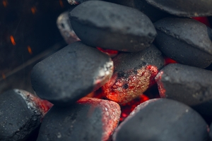 Брикеты из технического углерода (аналог уголь антрацит) грн.3500