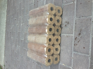 Брикеты pini kay продаю собственное производство грн.95