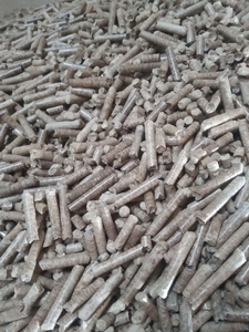 Продам древесные пеллеты A2 грн.85