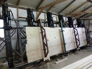 Прес для склеювання грн.