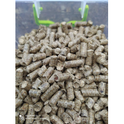 Продам пелету з смереки грн.300