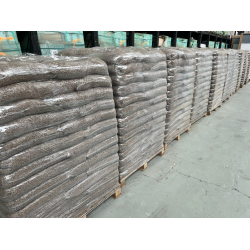 Куплю деревні пелети, мішки 15 кг, сертифіковані грн.