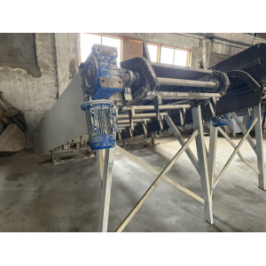 Циклони, група циклонів, вентилятори, транспортери, трубопроводи, труби, шлюзи грн.1000