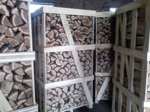 Дрова колотые 33 см в контейнерах грн.0