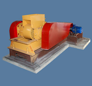 Продам валковую дробилку ДГВ-300 грн.0