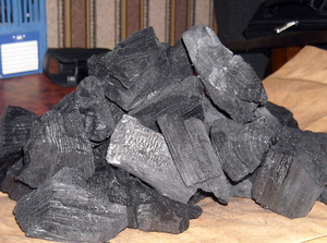 Продам древесный уголь и отсев собственного производства грн.0