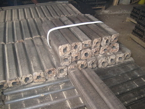 Предлагаю поставки брикетов Pini Kay грн.0